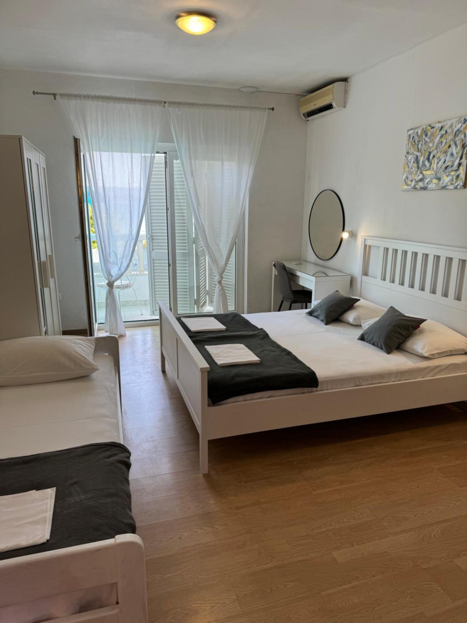 Apartmani “Kresimir” Omiš Exteriér fotografie